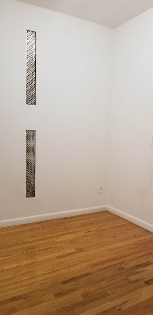 220 East 85 Street / PRIVATE GARDEN / NO FEE - Photo 4