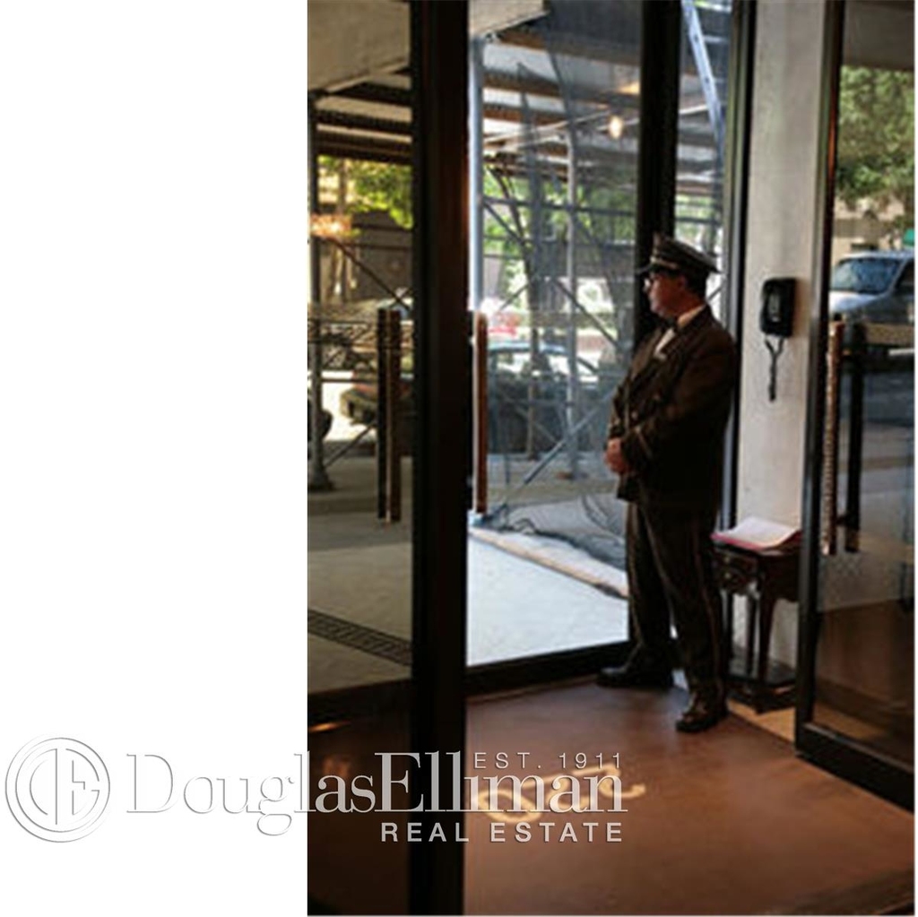 220 East 72nd St - Photo 2