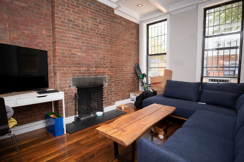 273 West 10th Street - Photo 1