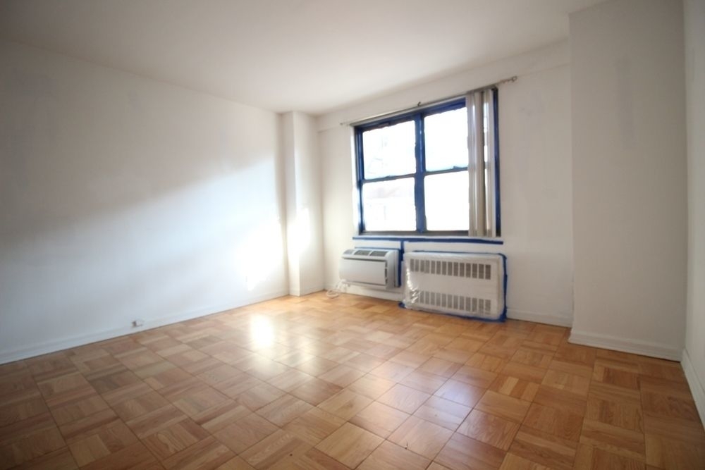  340 East 34th Street - Photo 1