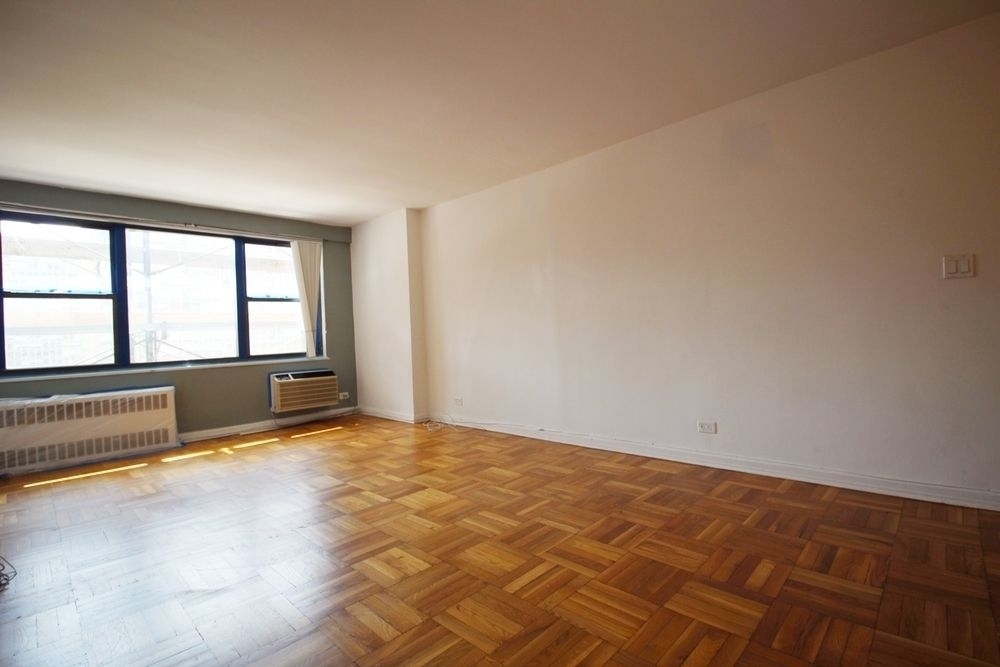  340 East 34th Street - Photo 0