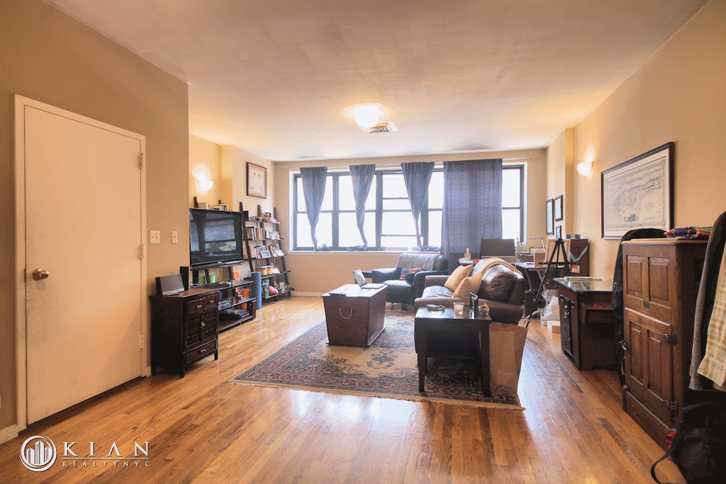 114 Lexington Ave. - Photo 0