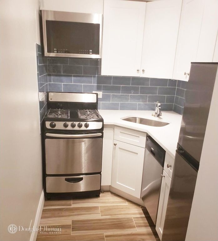 140 West 55 Street  - Photo 3