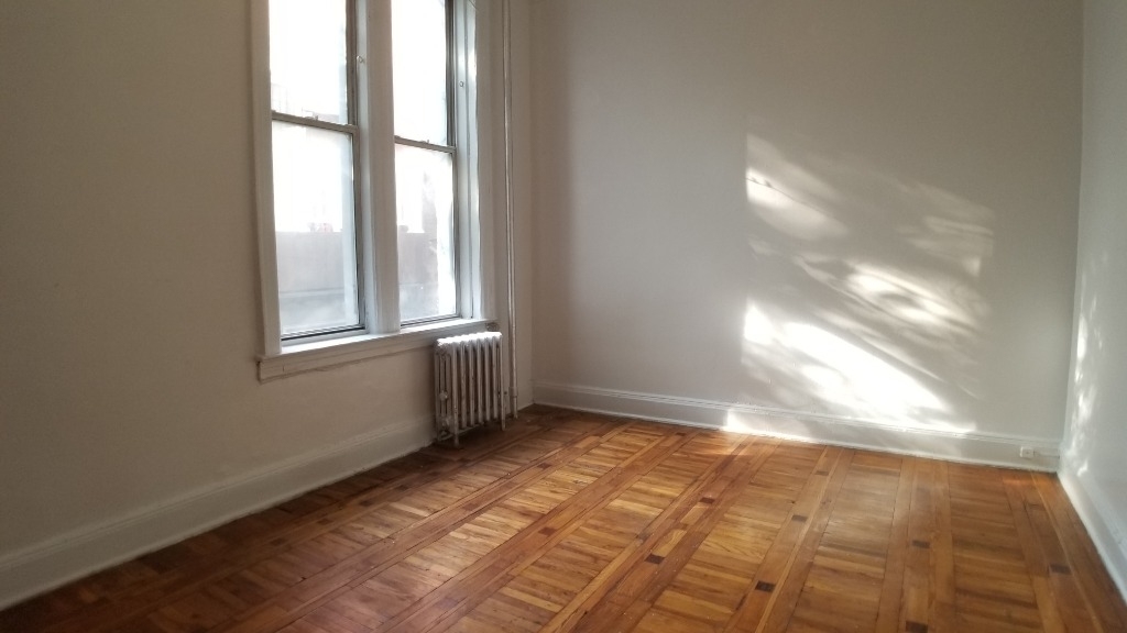 No Fee West 153rd Street and Amsterdam Avenue - Photo 1