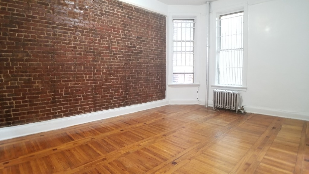 No Fee West 153rd Street and Amsterdam Avenue - Photo 2