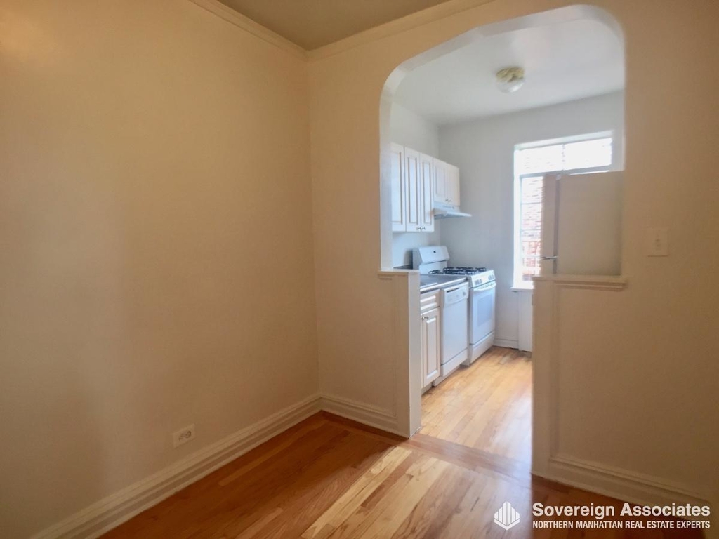 135 West 225th Street - Photo 14