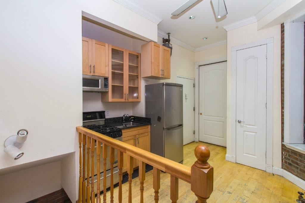 246 Mott Street - Photo 1