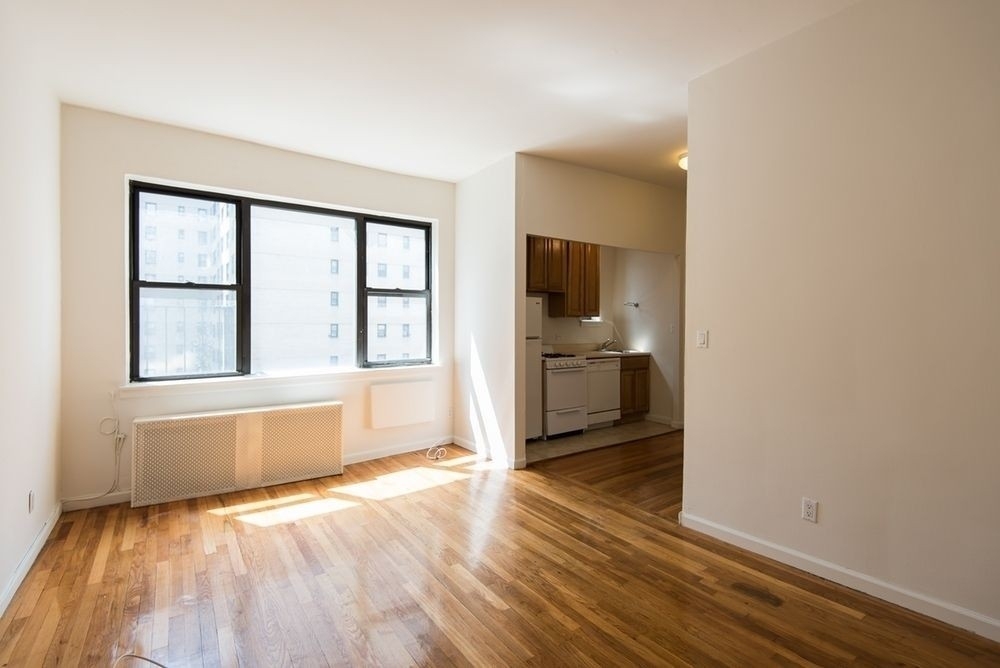 301 East 49th Street - Photo 0