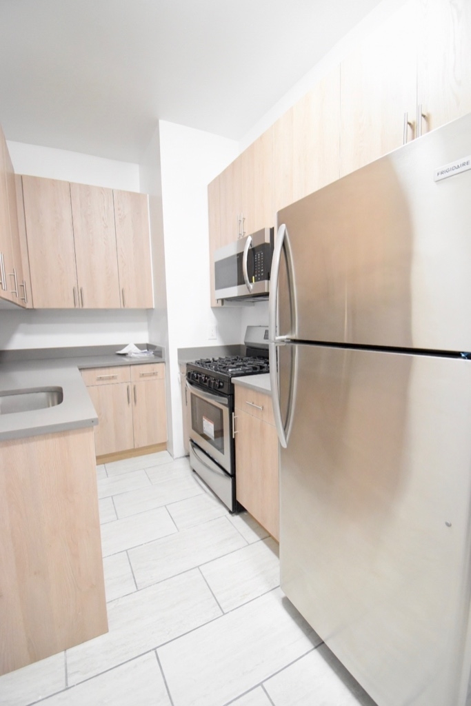 571 W 139th - Photo 0