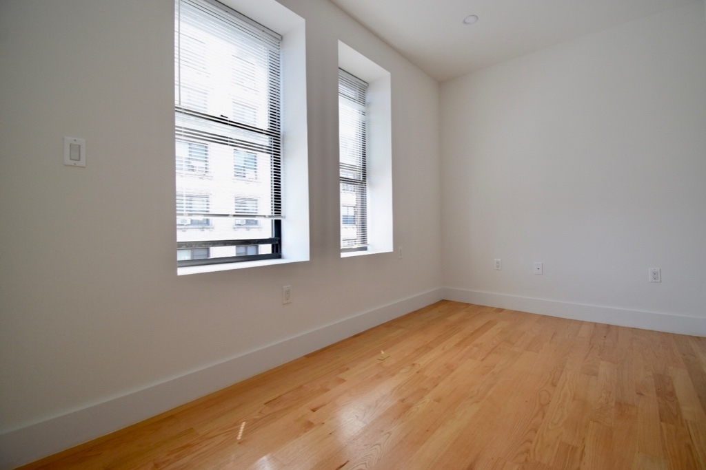 3505 Broadway - Photo 6