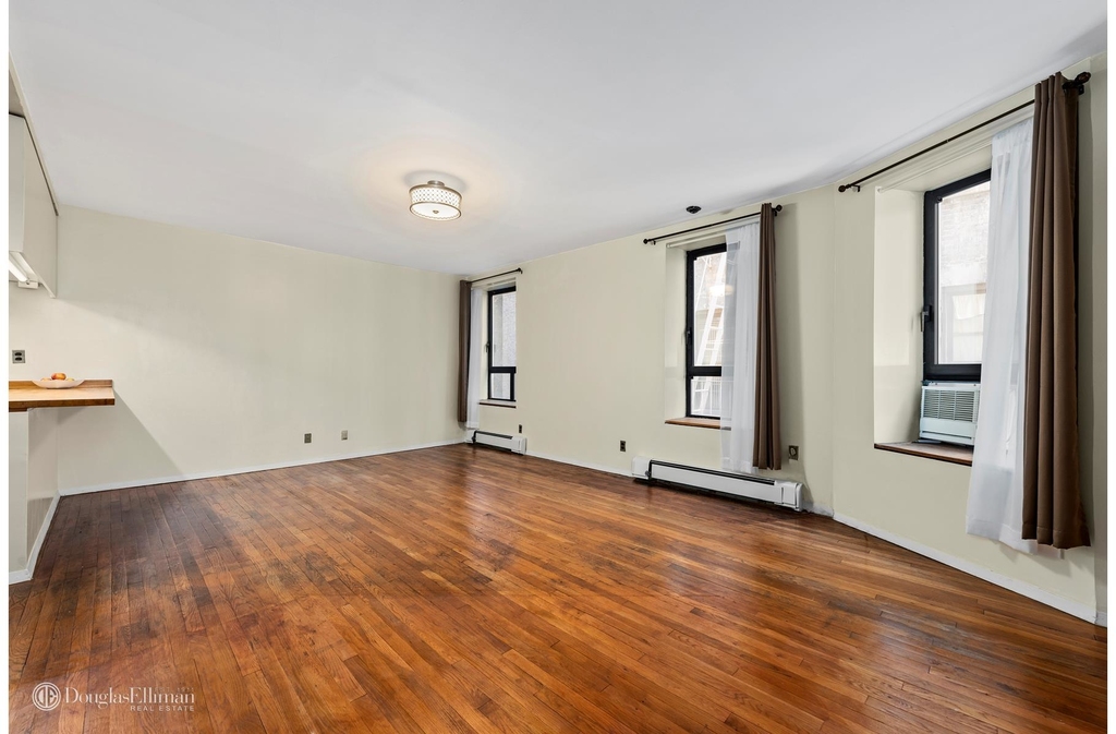 250 West 88th St - Photo 3