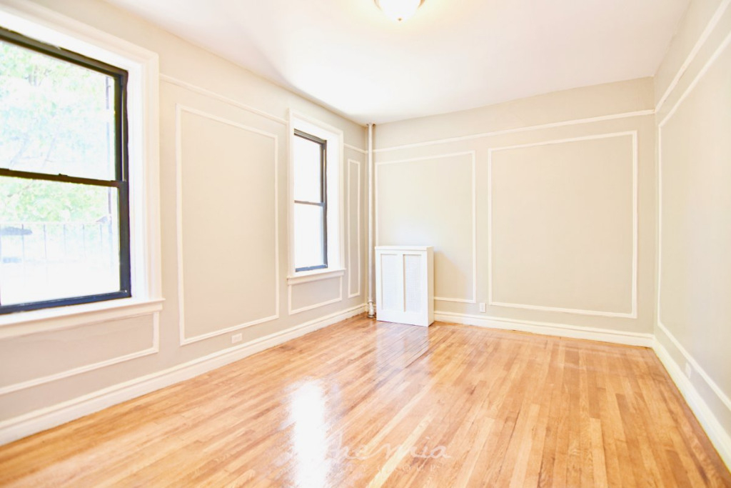 2701 Grand Concourse - Photo 1