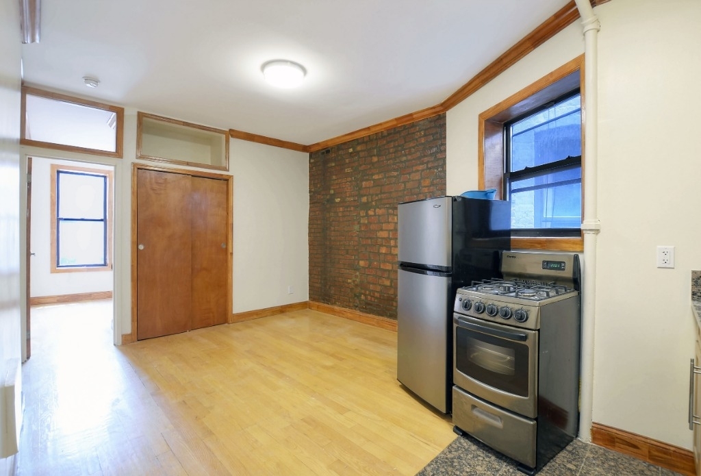 1 Bedroom near Washington Square Park - Photo 0