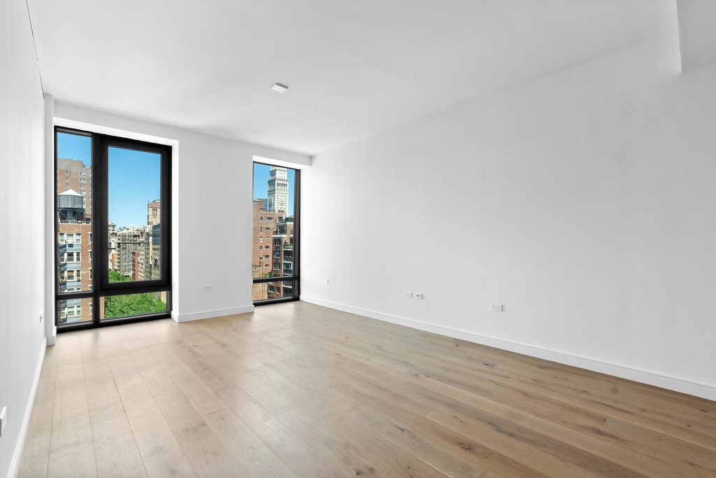 200 East 21st St - Photo 1