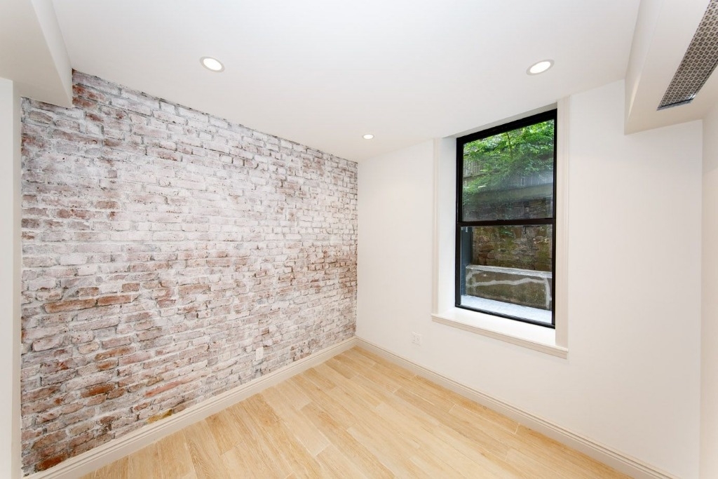 199 West 10th Street - Photo 5