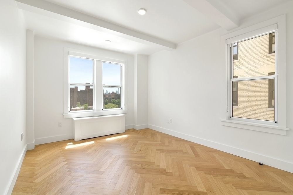 301 East 21st - Photo 4