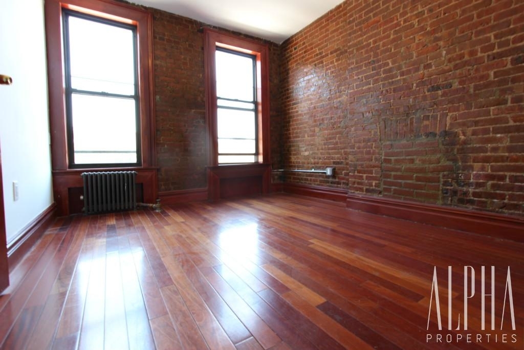 1864 Lexington Ave. - Photo 1