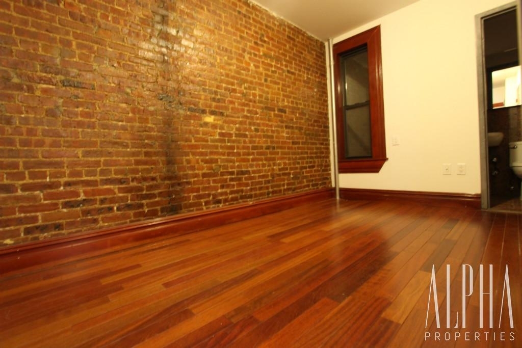 1864 Lexington Ave. - Photo 5