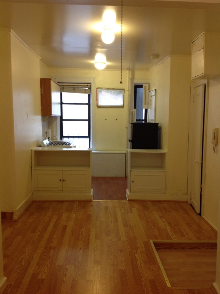 1132 1st Avenue - Photo 3