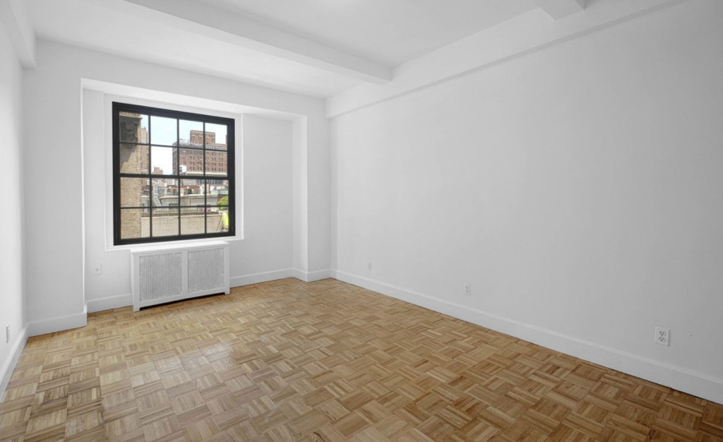 160 West 71st Street #11K - Photo 0