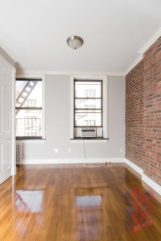 214 E 25th - Photo 0