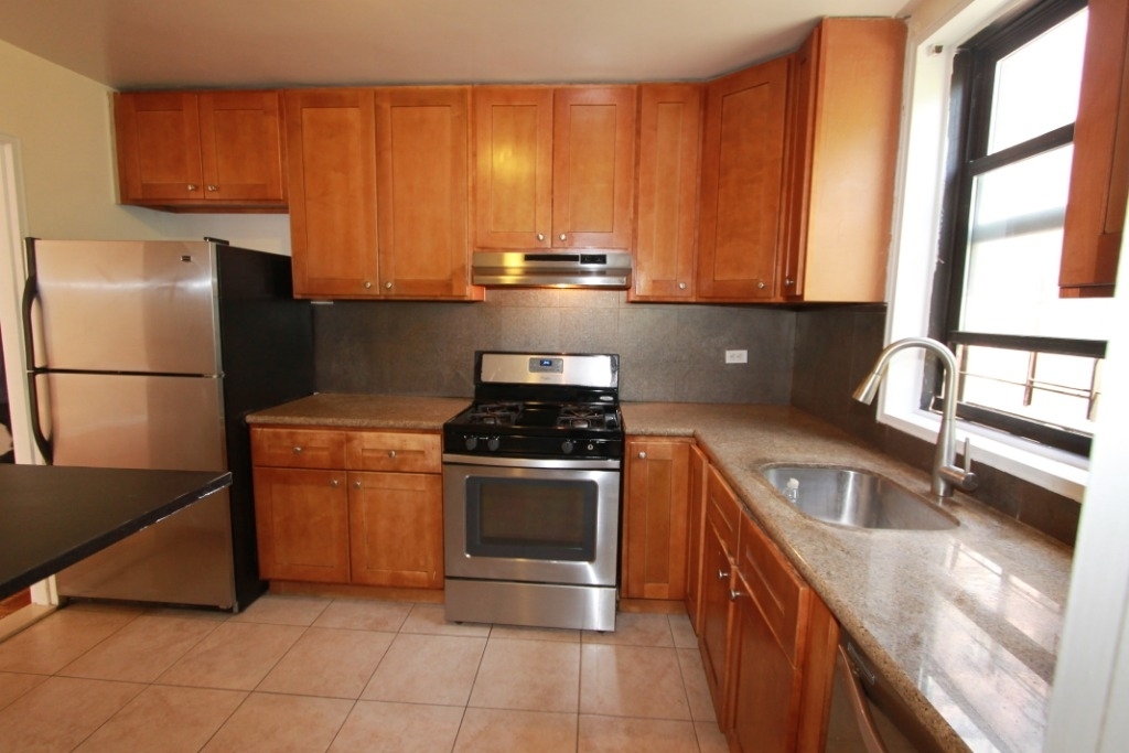 1199 E 53 Street Apt 2D - Photo 8