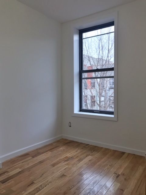 276 West 117th St - Photo 2