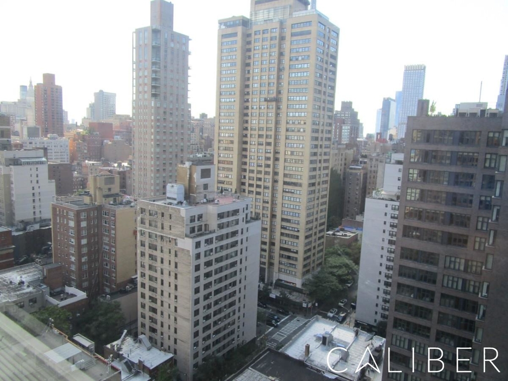 East 39th Street - Photo 1