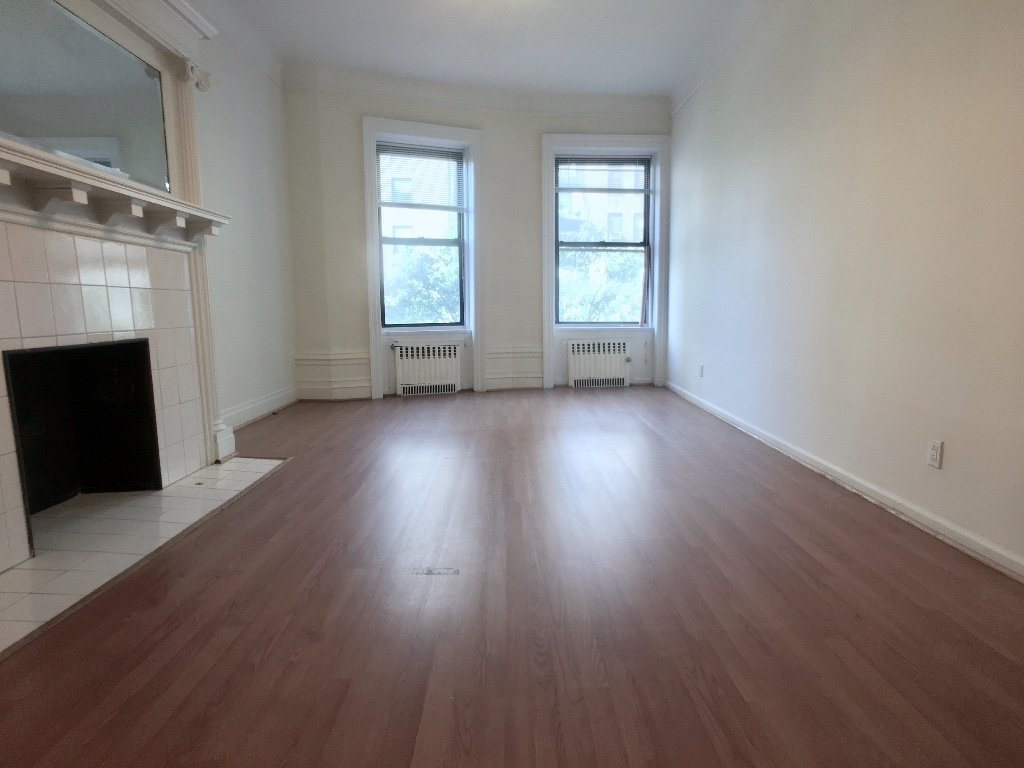 320  West 106th Street - Photo 0