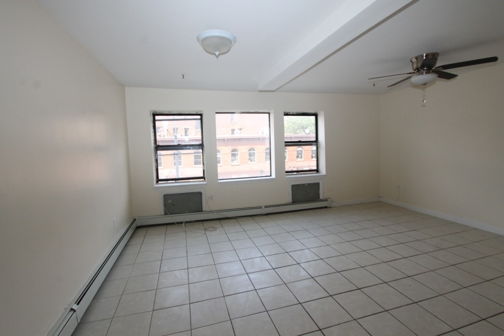 848 Fulton Street 3FL - Photo 2