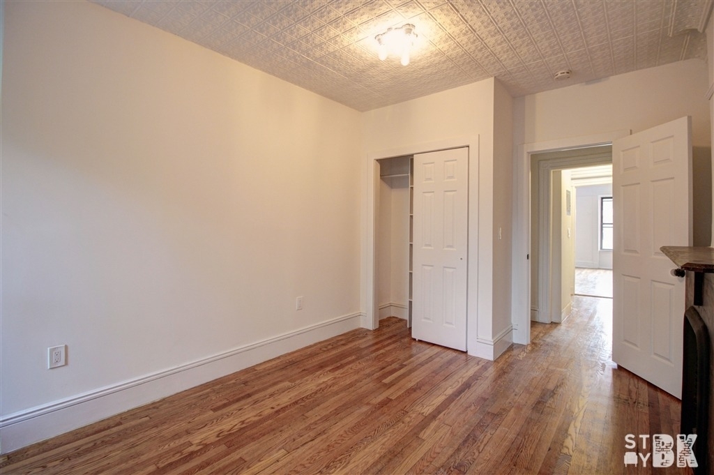 70 Halsey St  - Photo 5