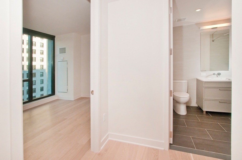 160 East 22nd Street - Photo 1