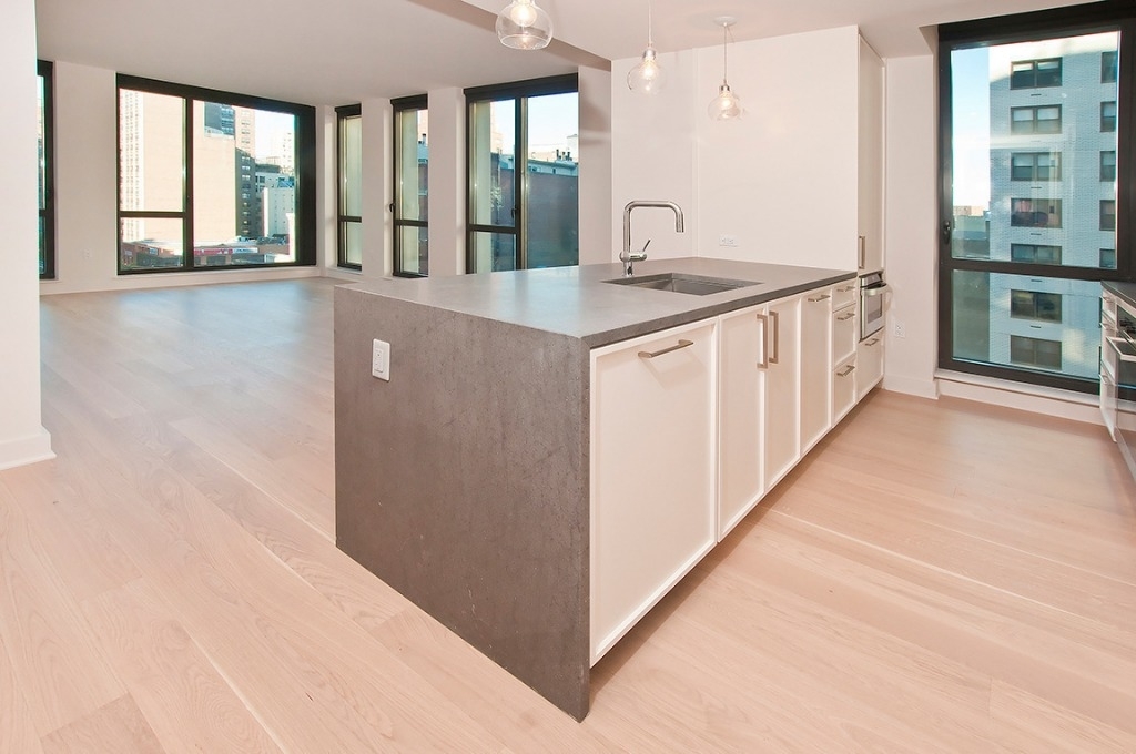 160 East 22nd Street - Photo 5