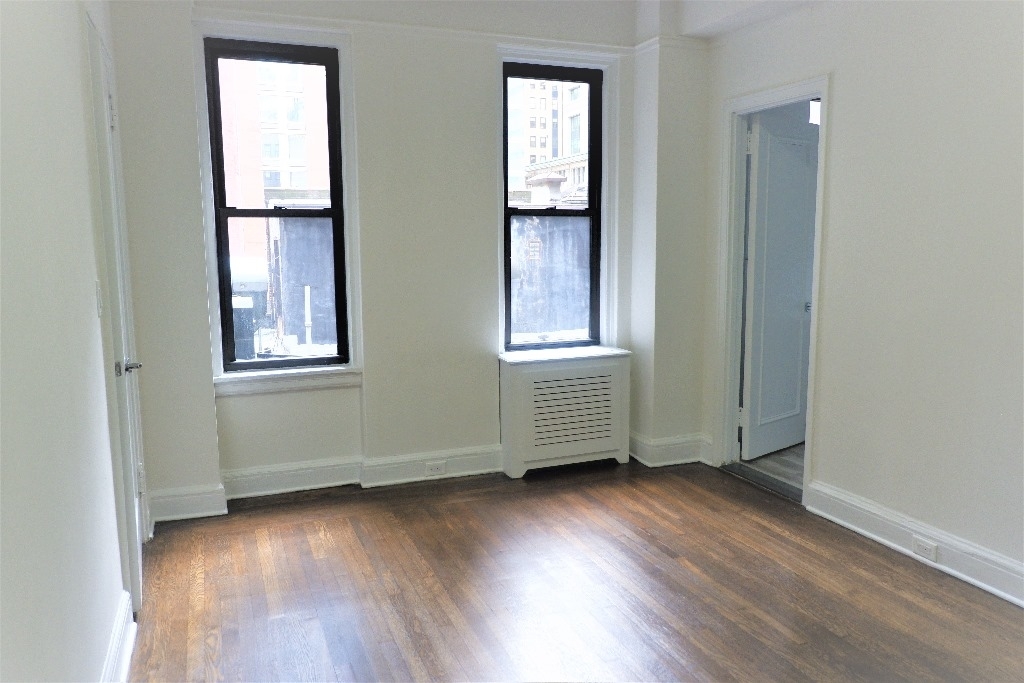 140 East 46th Street - Photo 6