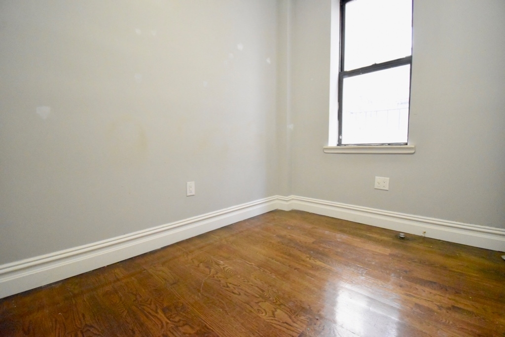 625 W 156th Street - Photo 4