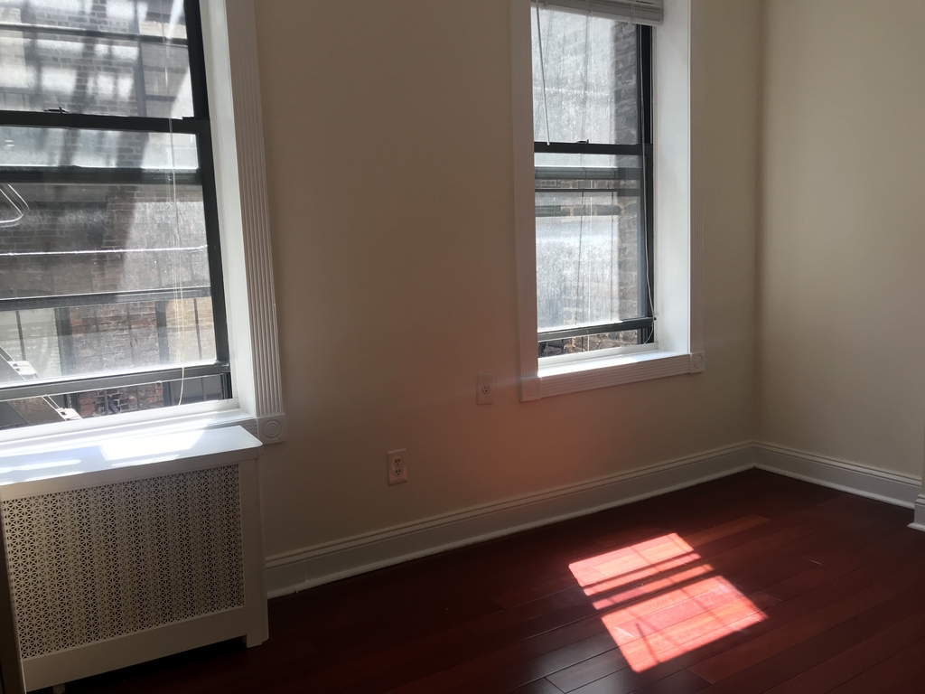 222 east 26 - Photo 2