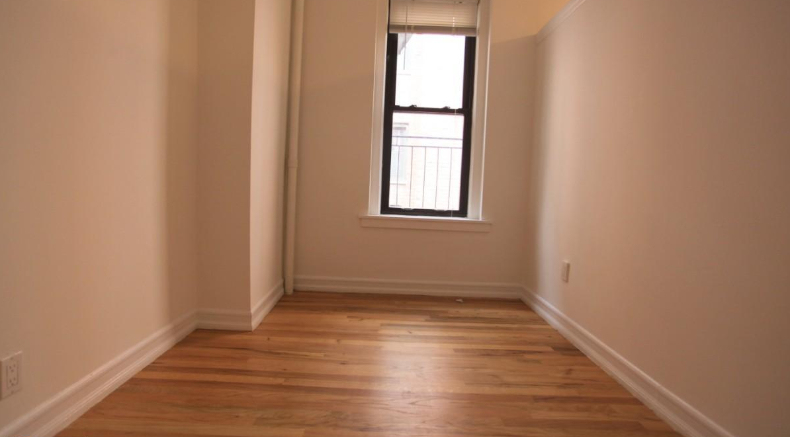 East 58th  - Photo 2