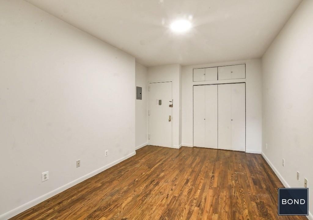 212 East 85th street  - Photo 4