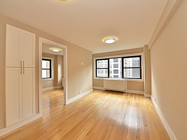 East 47th Street - Photo 1