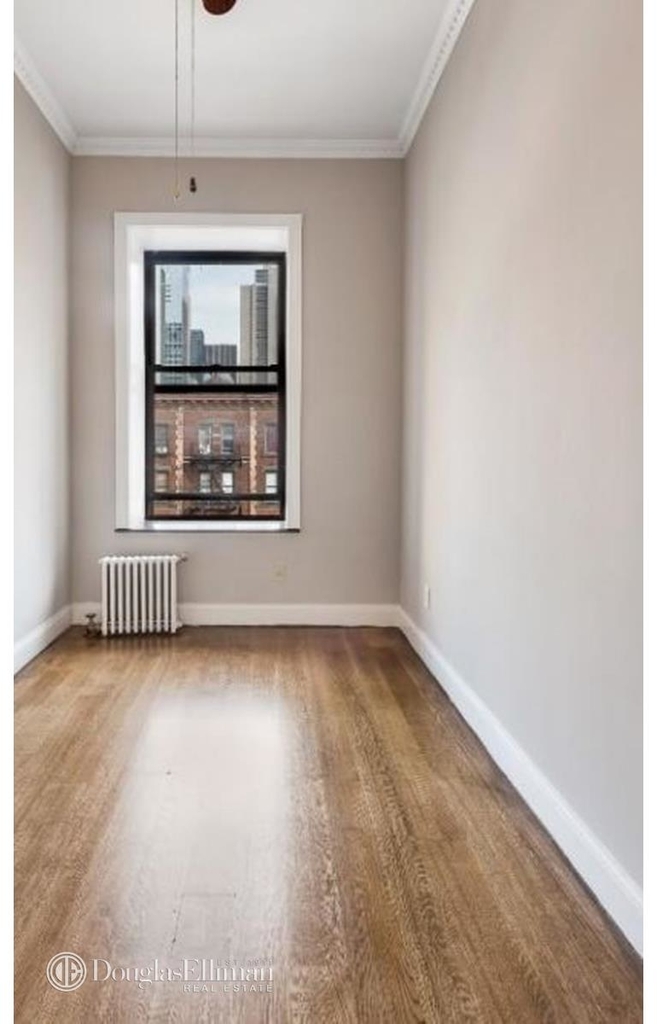 653 Ninth Avenue - Photo 3