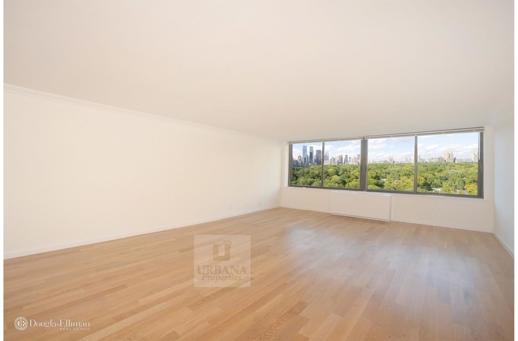 800 Fifth Avenue - Photo 1