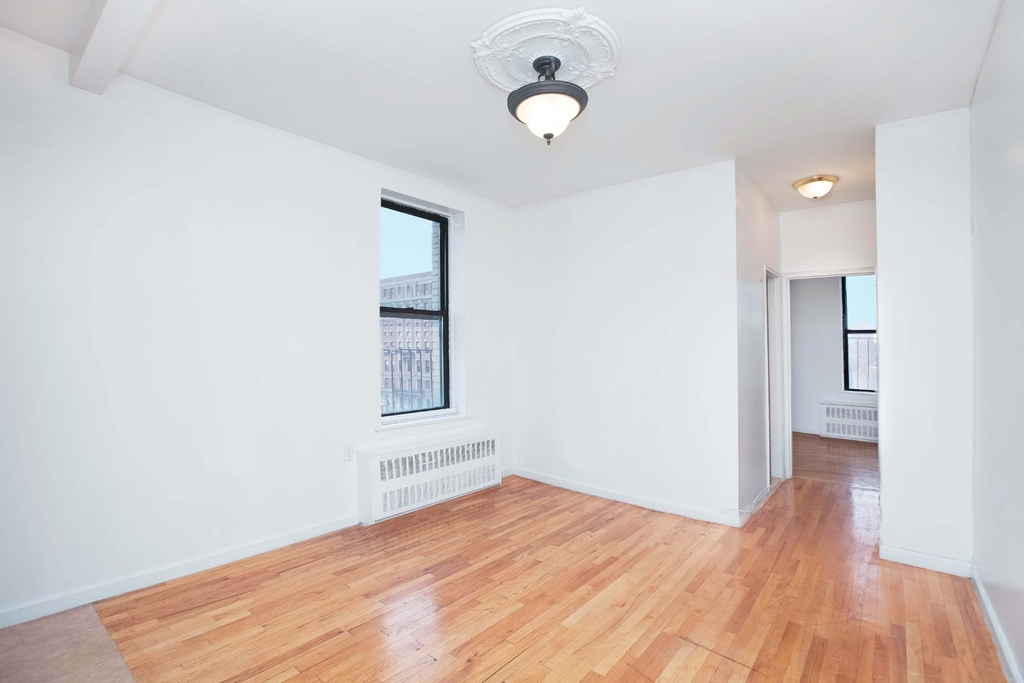 100 West 118th st - Photo 4