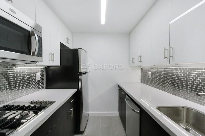 186 Lexington Avenue - Photo 1