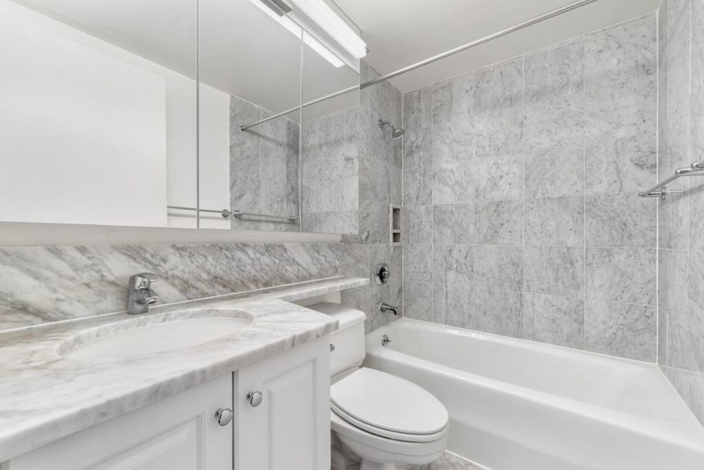 235 West 56th Street - Photo 4