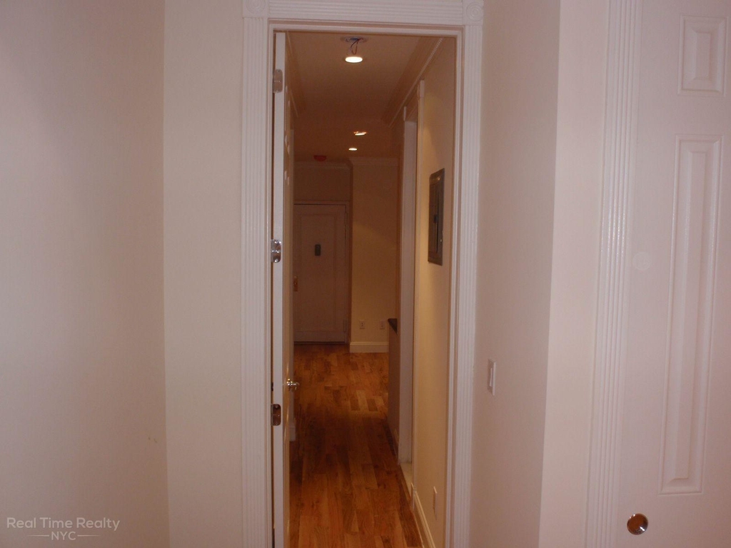 East 78th Street - Photo 2