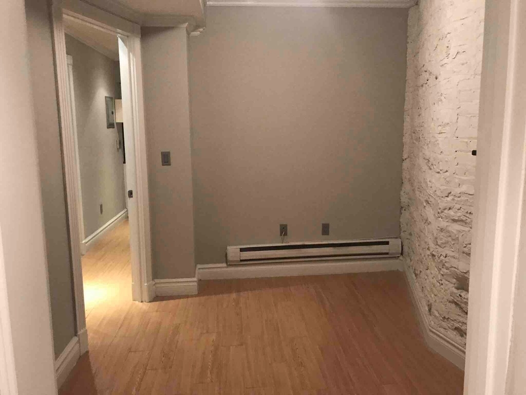 326 East 35th Street - Photo 8