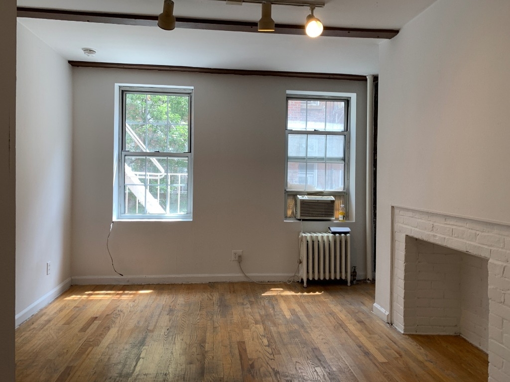 Charming Greenwich Village Studio - Photo 8