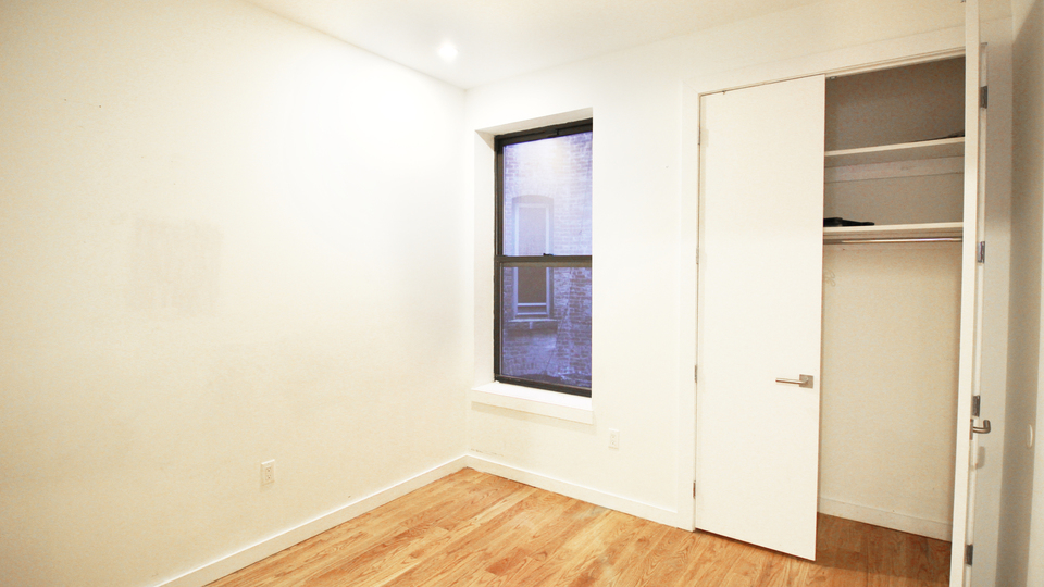 662 park pl - Photo 3