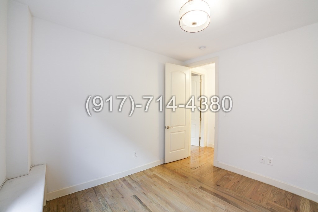 1045 Union Ave - Photo 8