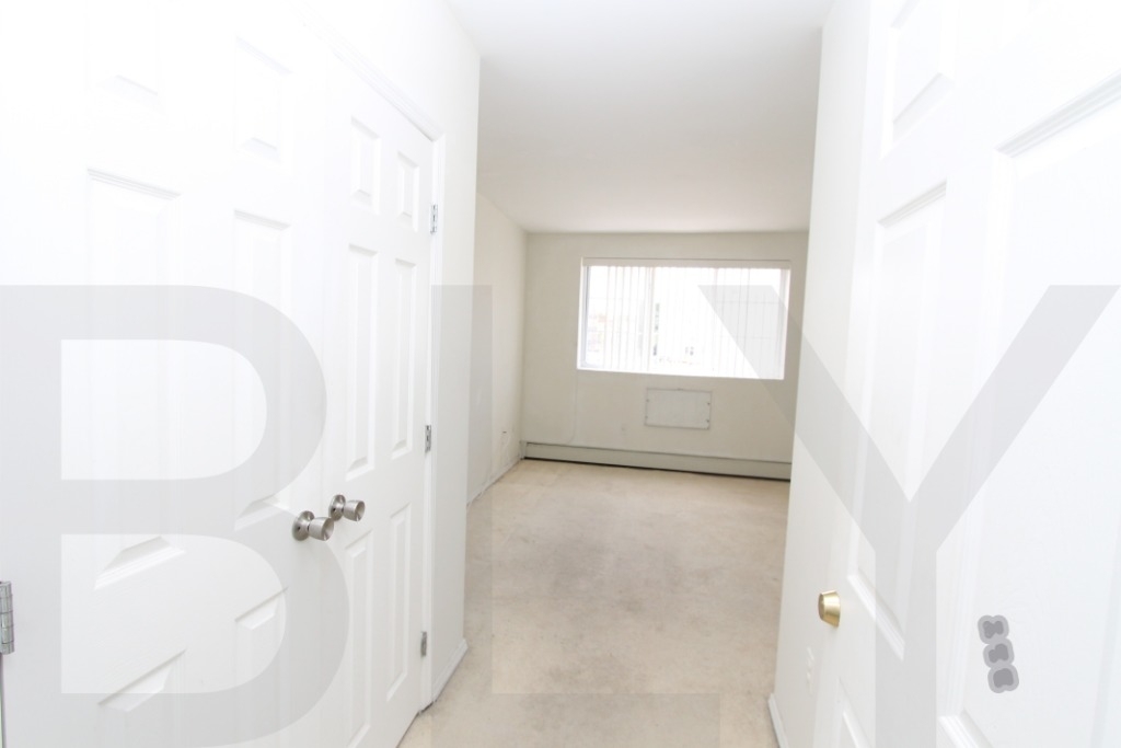 480 Howard Ave #3 - Photo 6